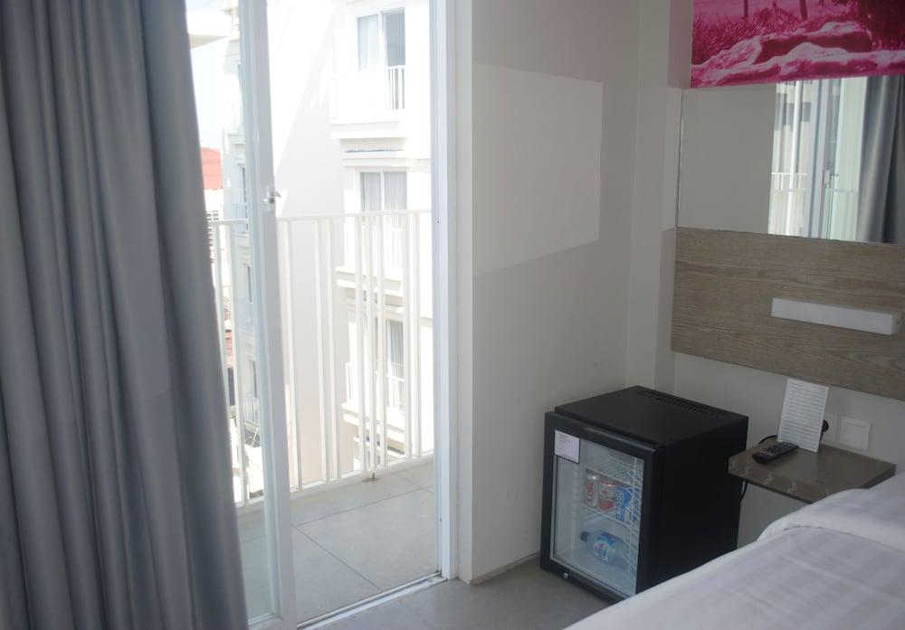 Favehotel Kuta Square Екстер'єр фото