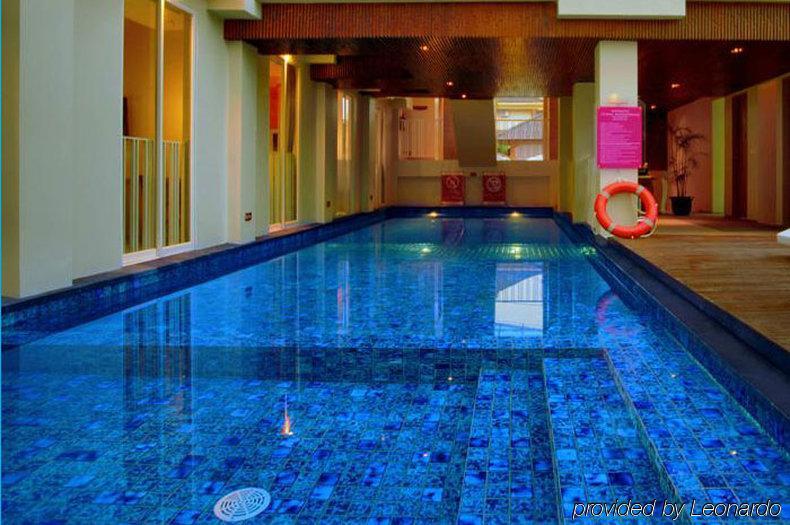 Favehotel Kuta Square Екстер'єр фото