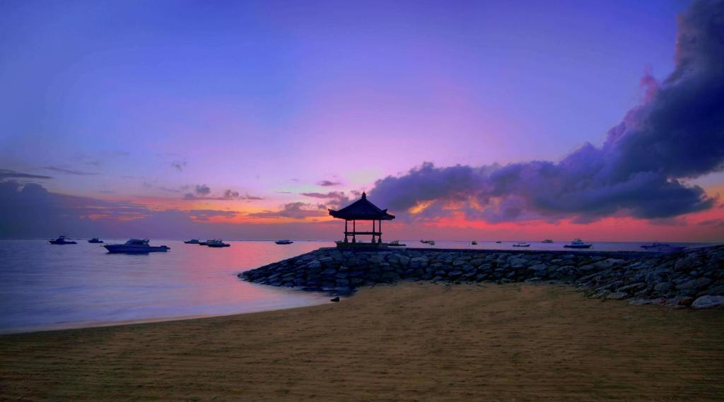 Favehotel Kuta Square Екстер'єр фото