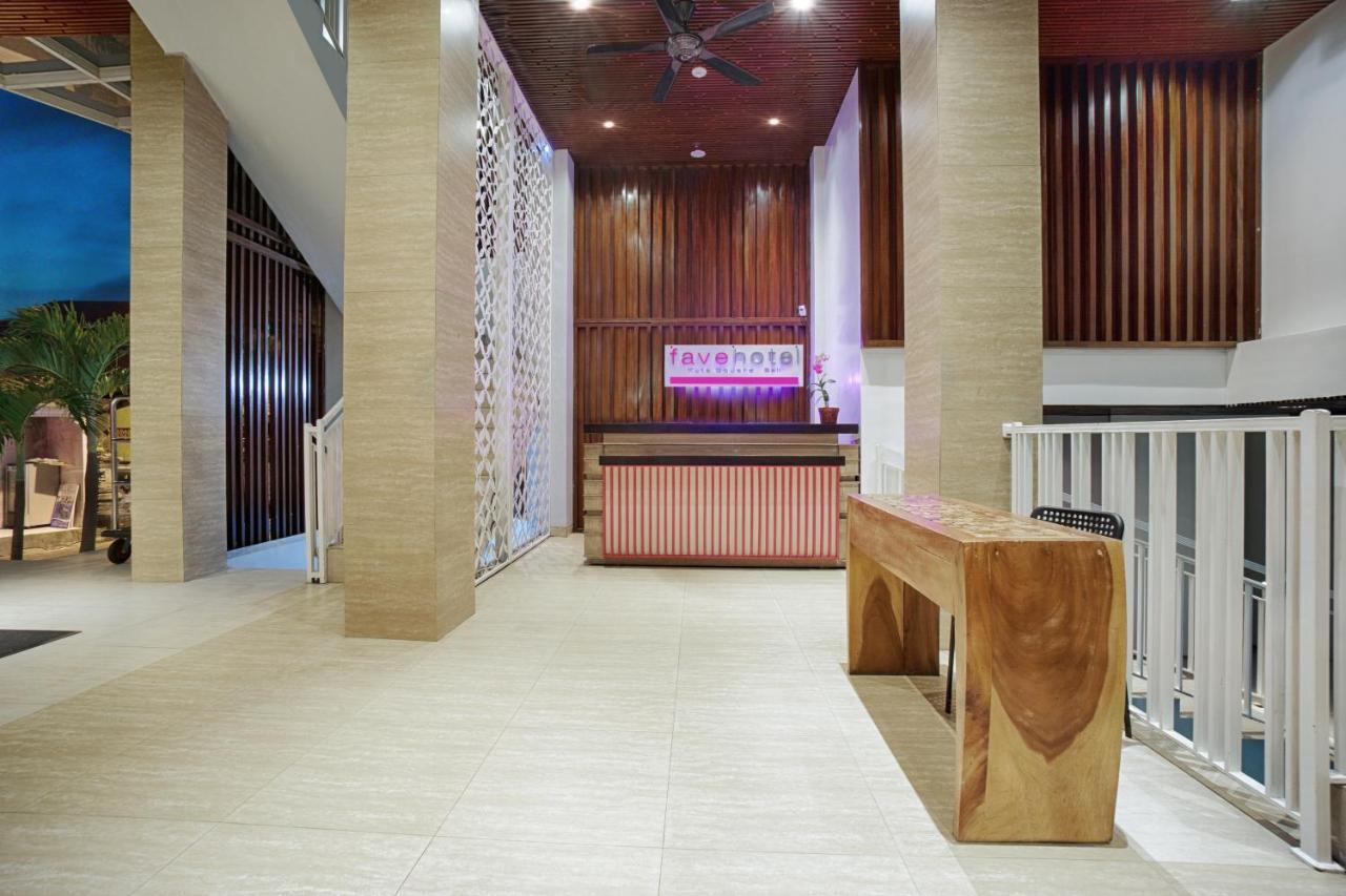 Favehotel Kuta Square Екстер'єр фото